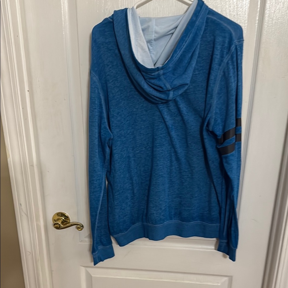 Oakley Blue and Orange Hoodie with Star Design: LOOKS BRAND NEW - Picture 8 of 8